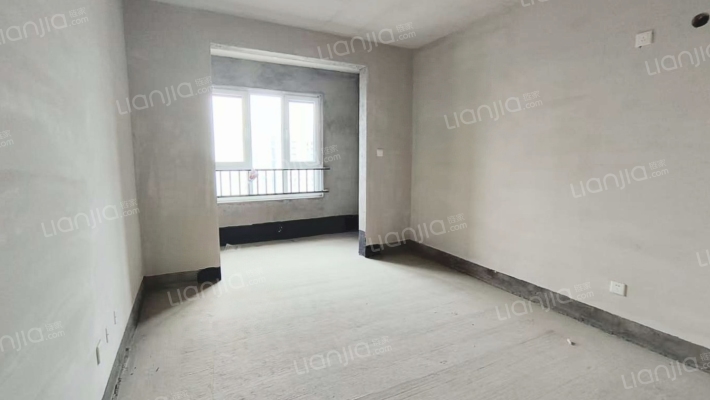 哈罗城南区二手房实景图