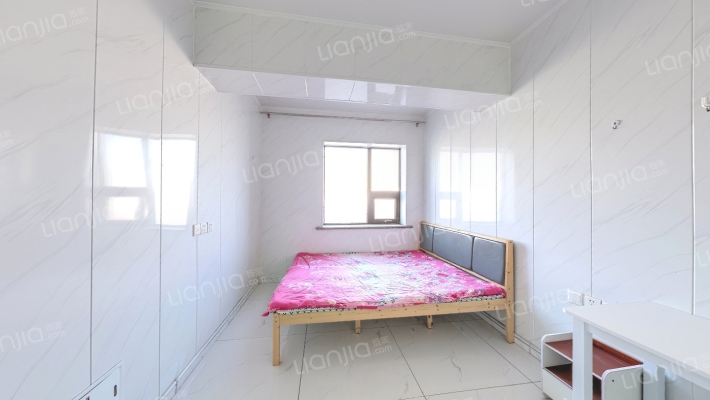 秀月风景二手房实景图