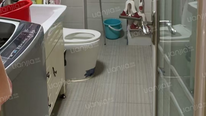 水岸花城，从此枕水而眠，揽四季河景。清晨与自然相拥-卫生间