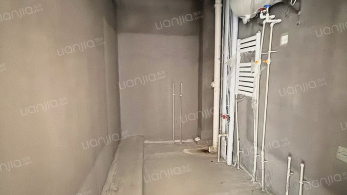 鸿坤理想尔湾 3室2厅 南 北-卫生间A