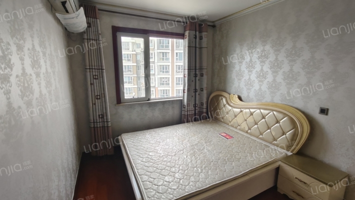 双塔区电梯房 精装南北两居室 落地窗 采光视野好-卧室B