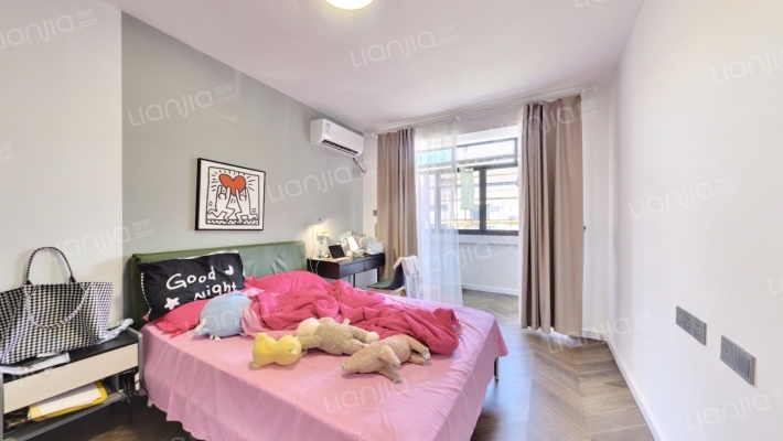 虹霞小区二手房实景图