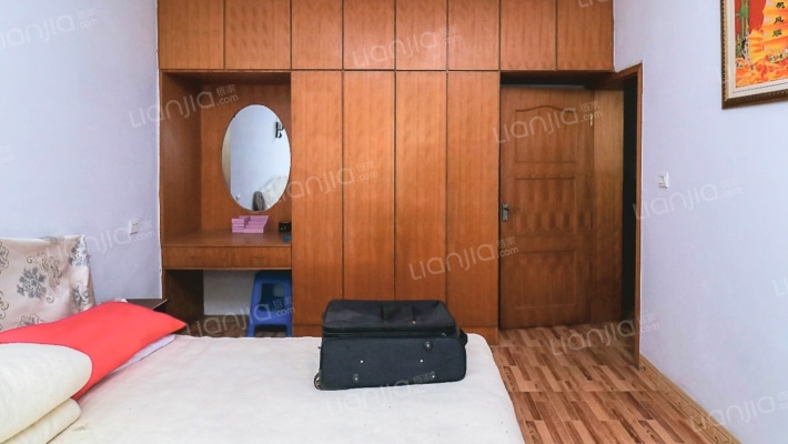 北门华川公寓精装2室，保养成色新，可直接入住-卧室B