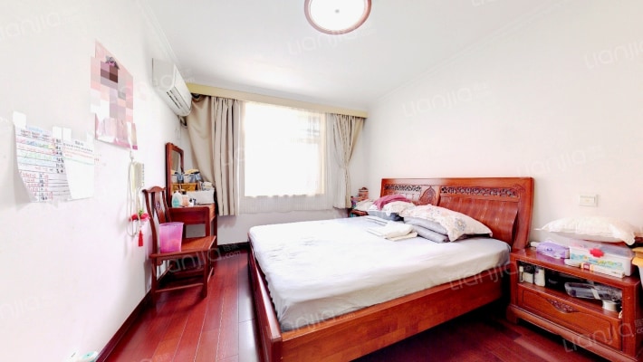 露园二手房实景图