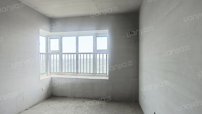 业主移民国外 诚心出售，价格可聊，适合刚需自住-卧室A