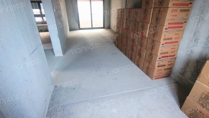 金鹏学府二手房实景图