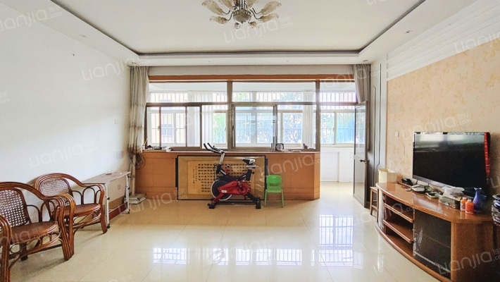 沁园小区二手房实景图