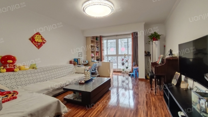 富仕名邸二手房实景图