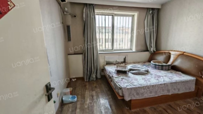 6-7层的 大房子 ，70年大产权-卧室A