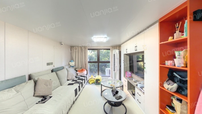 江铃卡卡公寓二手房实景图