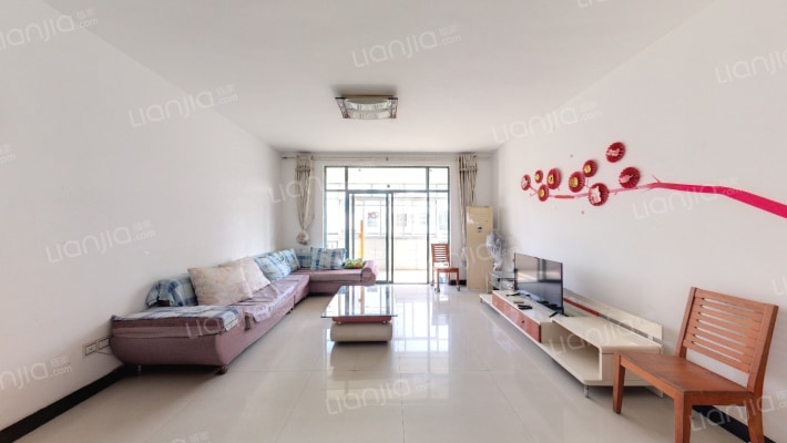 金湾银畔二手房实景图