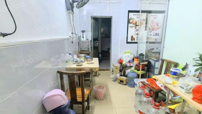 宝中路10号二手房实景图