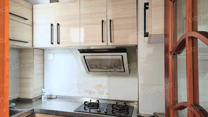 翔天万和城 东南两居 采光好，本满五不唯一-厨房