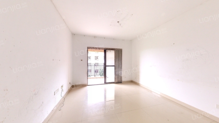 保利城B区二手房实景图