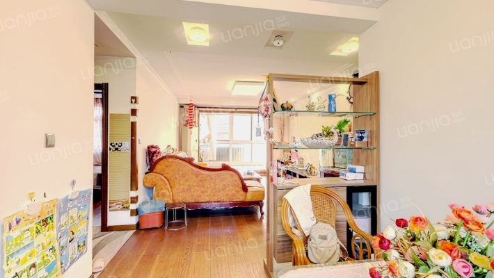 水岸豪庭二手房实景图