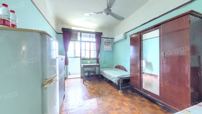 逸仙路773弄二手房实景图