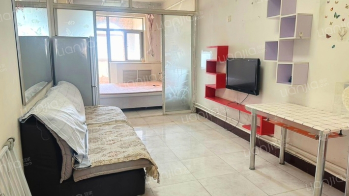 八一小区二手房实景图