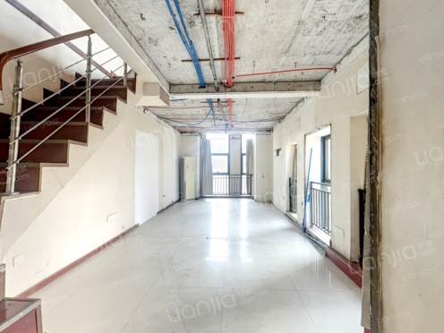 整租·龙湖时代天街 1室0厅 东南