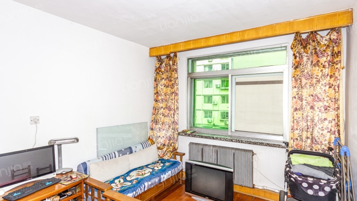 四建家属楼二手房实景图