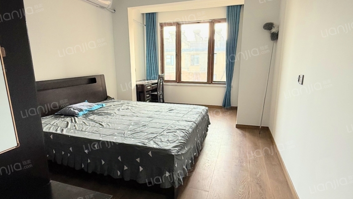 鸿坤理想尔湾 4室2厅 南 北-卧室A