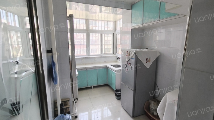 南北通透两居室 满五税费低 停车方便户型方正-厨房