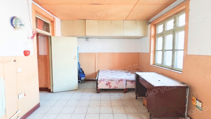 新兴西里二手房实景图