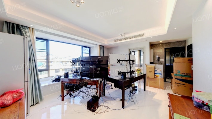 平如里二手房实景图