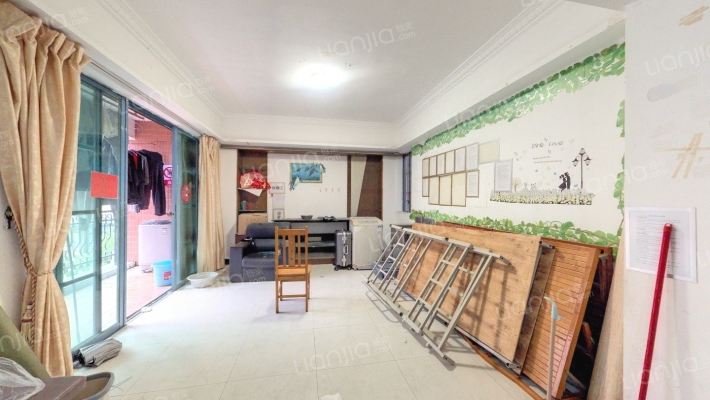 新成豪庭二手房实景图