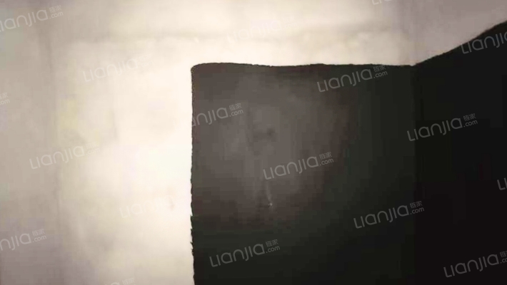 三利中和城毛坯两居，环境近距自由装修通勤北京方便。-卫生间