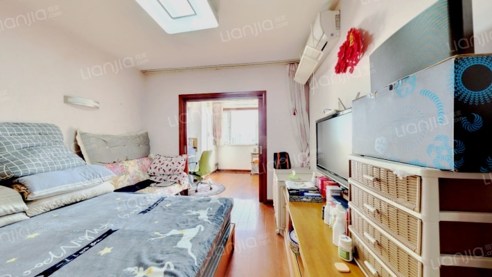 控江路18弄二手房实景图