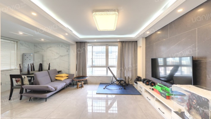 北大金城二手房实景图