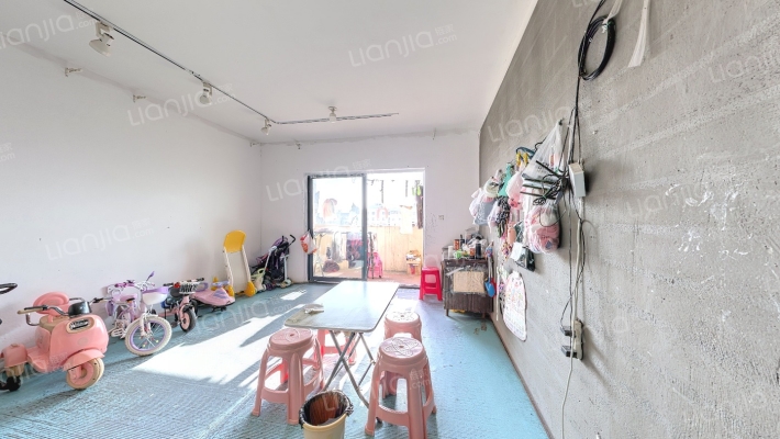 鉴水人家北区二手房实景图