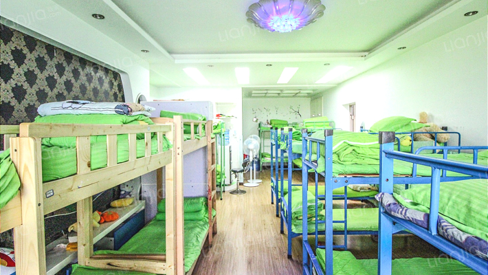 鸿福巷12号二手房实景图