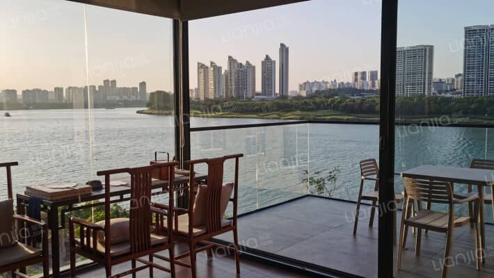 华英苑别墅小区二手房实景图