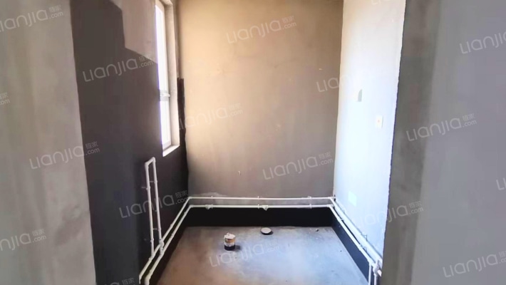 此房业主诚意卖，房本在手，没抵押，能贷款-卫生间A