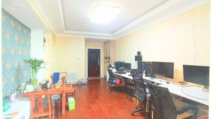 朝阳公馆二手房实景图