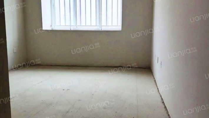 全南向两居室，采光视野无遮挡，小区环境绿化好。-卧室A