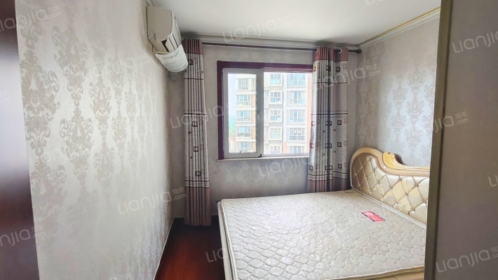 双塔区电梯房 精装南北两居室 落地窗 采光视野好-卧室B