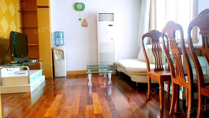 芳华路673弄二手房实景图