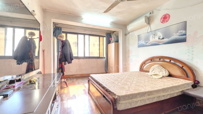 桃浦六村绿春苑二手房实景图