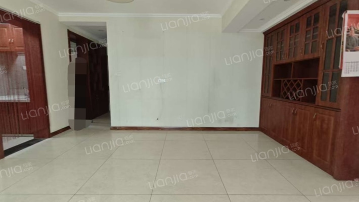 嘉瑞家园二手房实景图