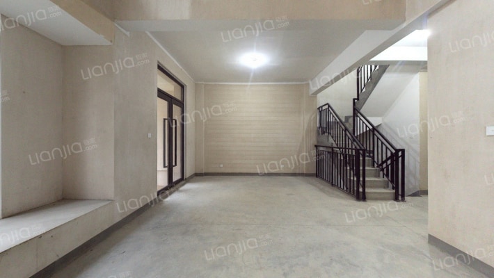 山语凤鸣府二手房实景图