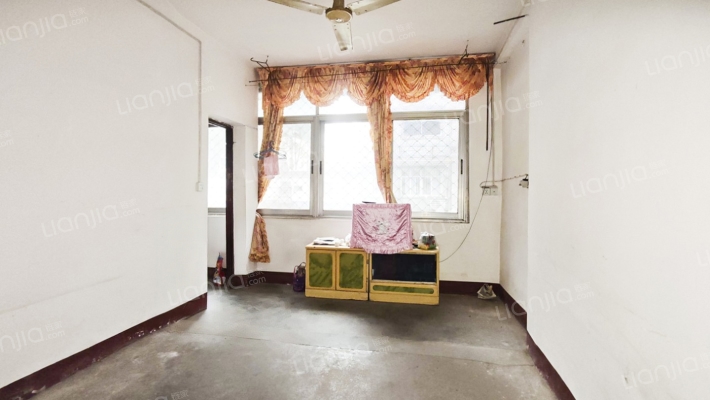 张湾镇政府二手房实景图