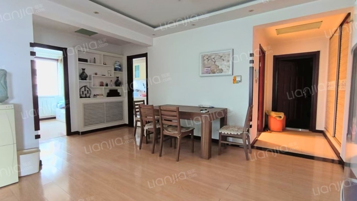 联合小区一号院，位于华阳路主路旁，交通购物方便-餐厅