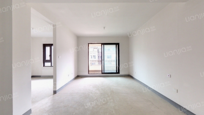 建发玖里湾4期二手房实景图