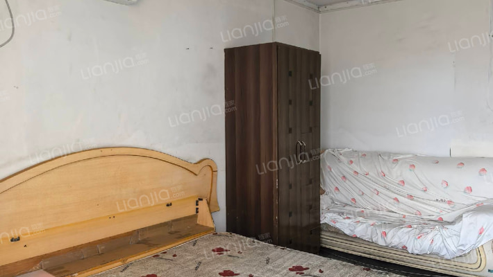 国槐街房产局家属楼二手房实景图