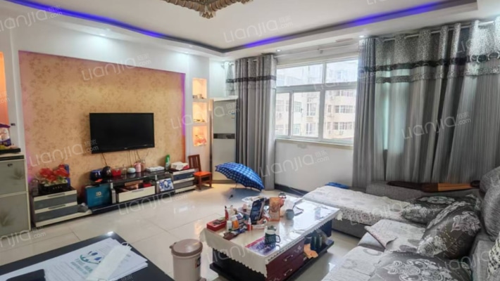 龙翔花苑二手房实景图