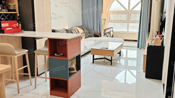 朝阳的两居，采光好，视野好，小区环境好，品质好-客厅