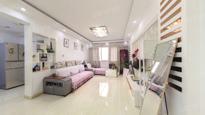 紫晶环球生活广场二手房实景图