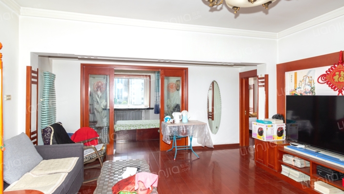 江滨公寓二手房实景图